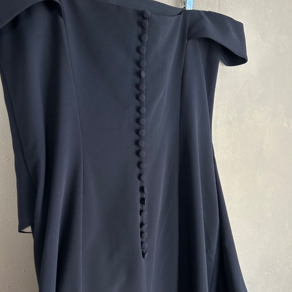 Alexander by Daymor size 16 maxi gown 1060 off shoulder ruffled skirt navy white - Picture 11 of 15